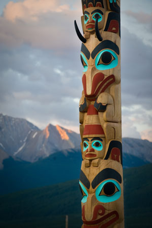 Two Brothers Totem Pole in Jasper National Park 