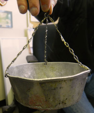 weighing bucket