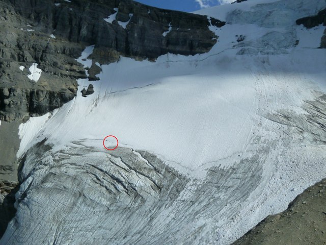 The red circle indicates the location of the crevasse fall and subsequent rescue.